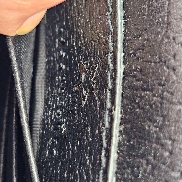 GUCCI Leather Phone Pouch Bag 300-042525 - Picture 10 of 10